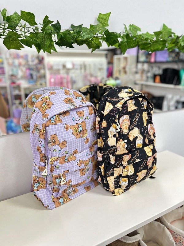 Producto - Mochila Capibara 2 bolsillos