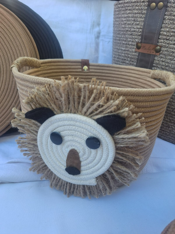 Producto - CESTA LEON