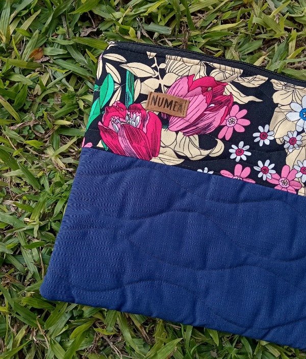 Producto - Funda Notebook Flores