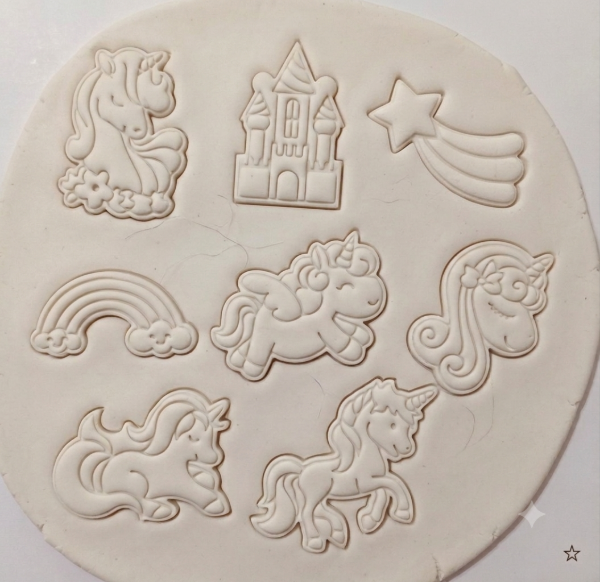 Producto - Kit cortantes unicornios