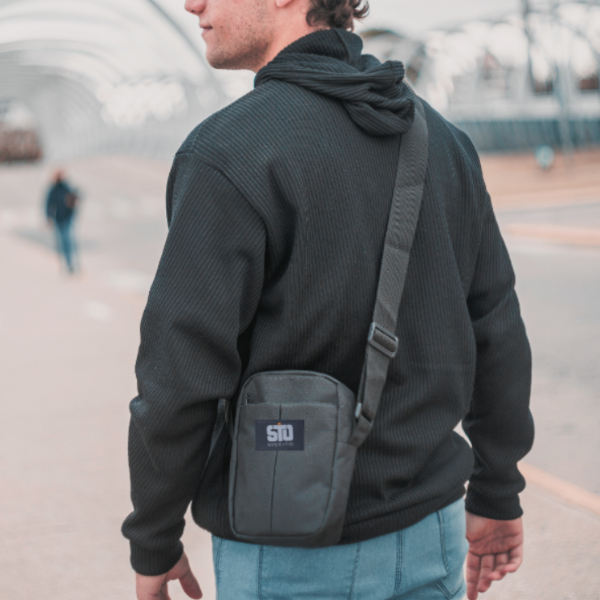 Producto - MORRAL ELVIS NEGRO