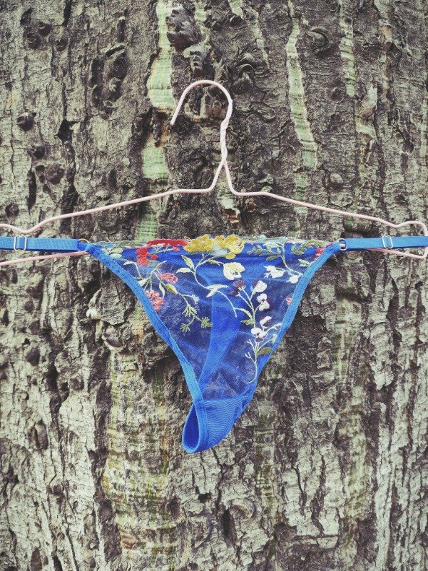 Producto - Tangas bordos floral azul