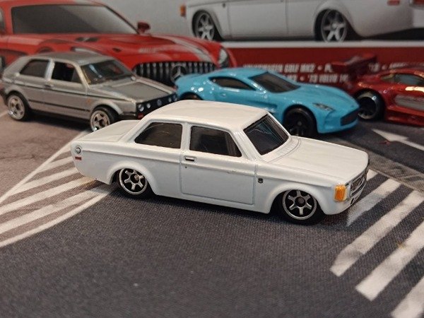 Producto - Volvo 142 GL Silver Series