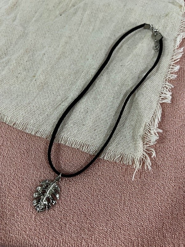 Producto - chocker hoja