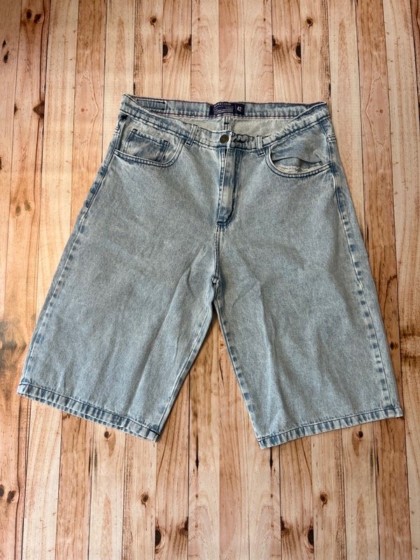 Producto - Bermuda Baggy Celeste claro