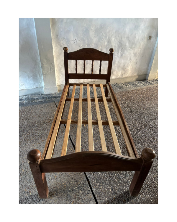 Producto - Cama de 1 plaza de algarrobo / 80x190