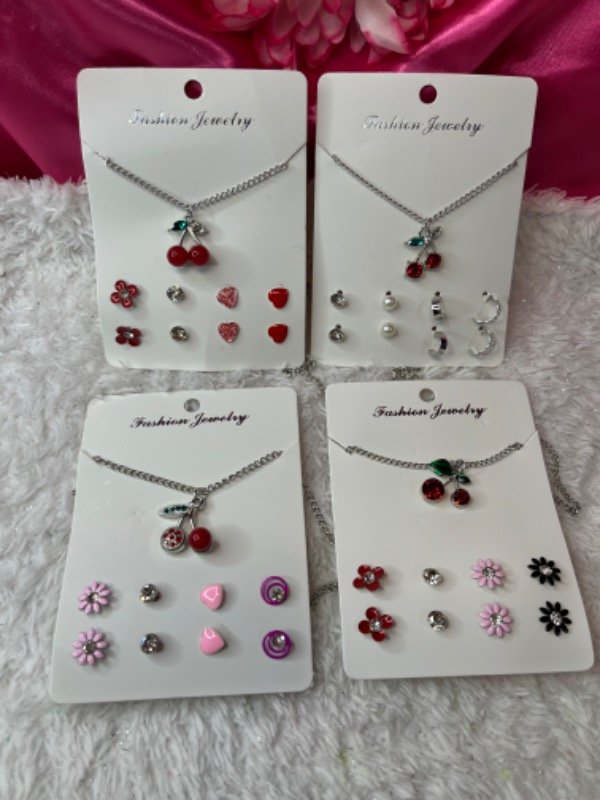 Producto - Set de aros y collar Plateado cereza-Diferentes modelos I