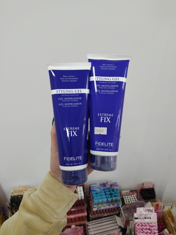 Producto - Gel modelador efecto húmedo fijación extrema fidelite