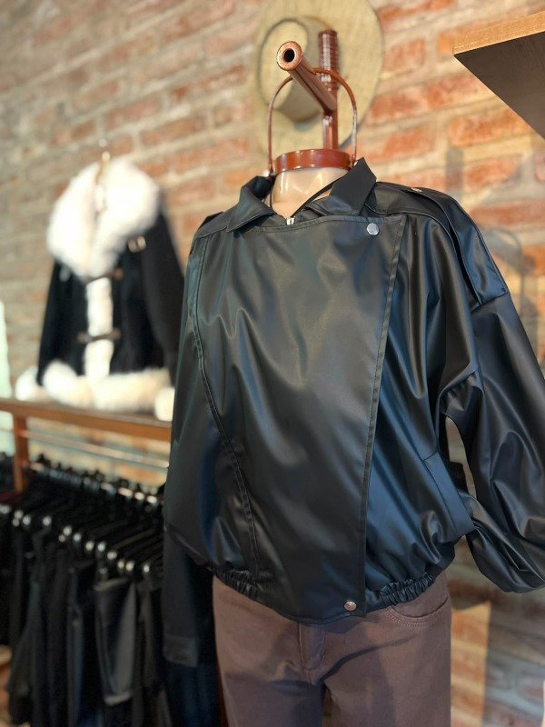 Producto - BOMBER ECOCUERO