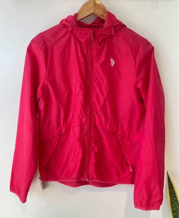 Producto - Campera rompe viento Polo