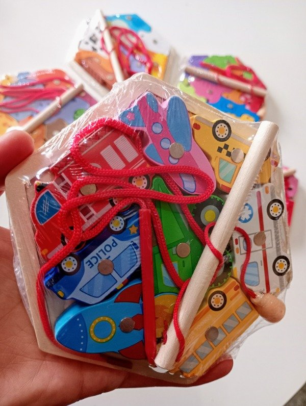 Producto - Rompecabezas hexagonal + pesca imantada + enhebrado (13cm x 13cm) - 4