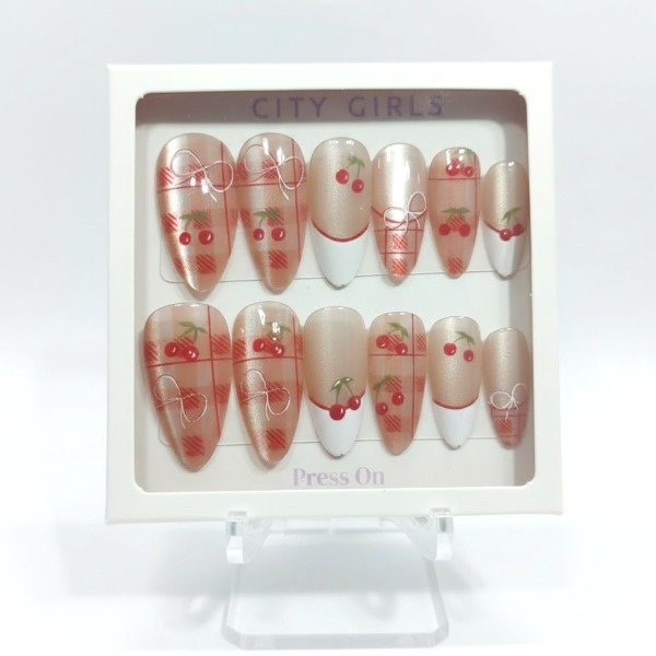 Producto - Uñas Press on Almendrada Tornasol con diseño Cereza 01 - City Girl
