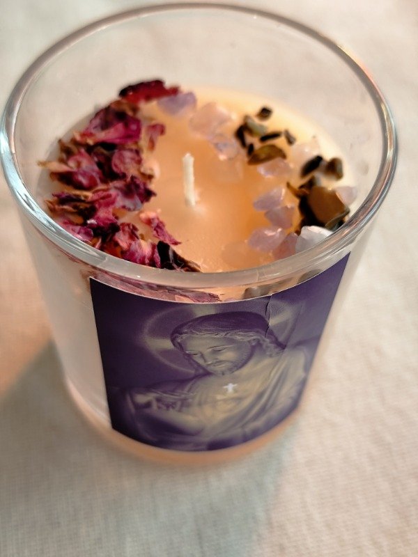 Producto - VELA SAGRADO CORAZÓN DE JESÚS - Con ojo de tigre, amatista y rosas. 250ml - 2