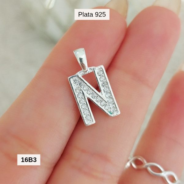 Producto - Dije inicial N con micropavé