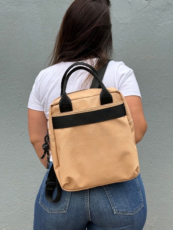 Producto - Mochila Lula cuero texturado color natural