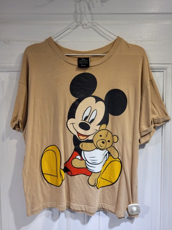 Producto - Remera DISNEY beige logo Mickey- Talle S/M- PRECIO: 23x - 0