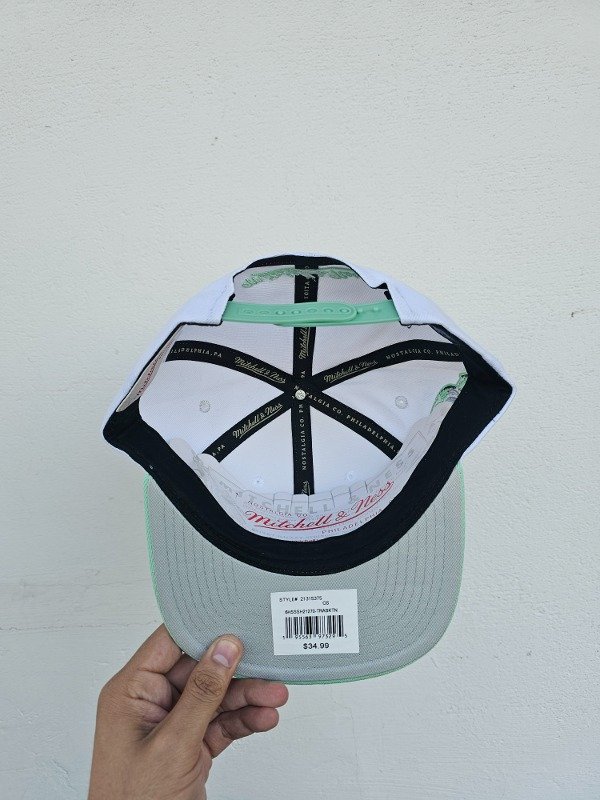 Memphis grizzlies metalic mint mitchell and ness snapback — imagen 5