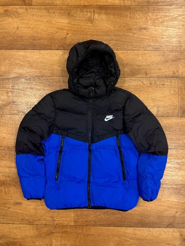 Producto - CAMPERA NIKE TECH