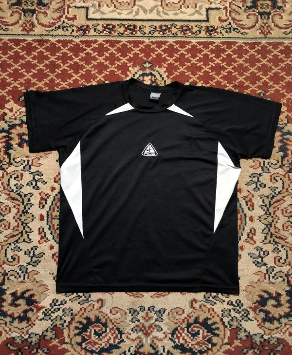 Producto - Remera Nike ACG