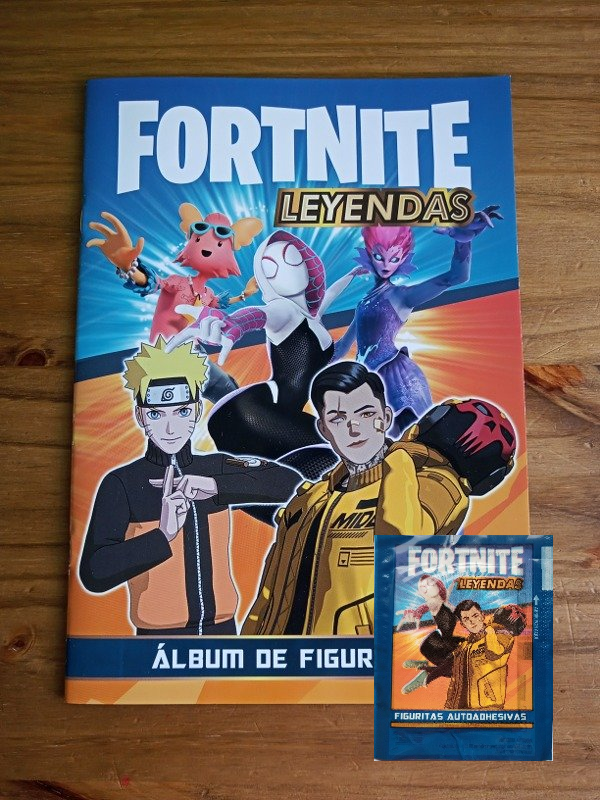 Producto - Album + 20 Sobres de Figuritas FORTNITE - 2022