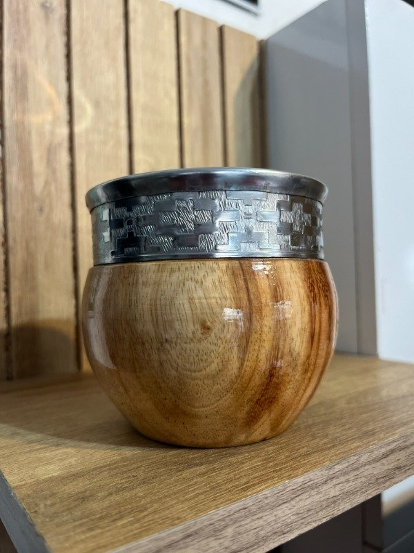 Producto - IMPERIAL DE ALGARROBO LAQUEADO