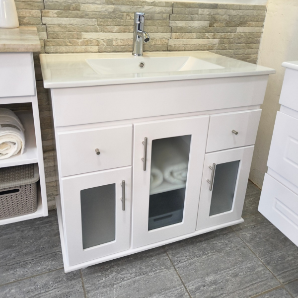 Producto - Vanitory de 80 cm (dos cajones y tres puertas vidriadas)