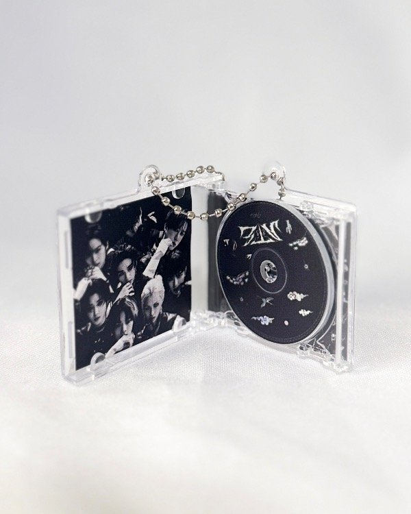 Producto - Llavero Mini CD ATE Stray Kids con NFC - Stray Kids - 1