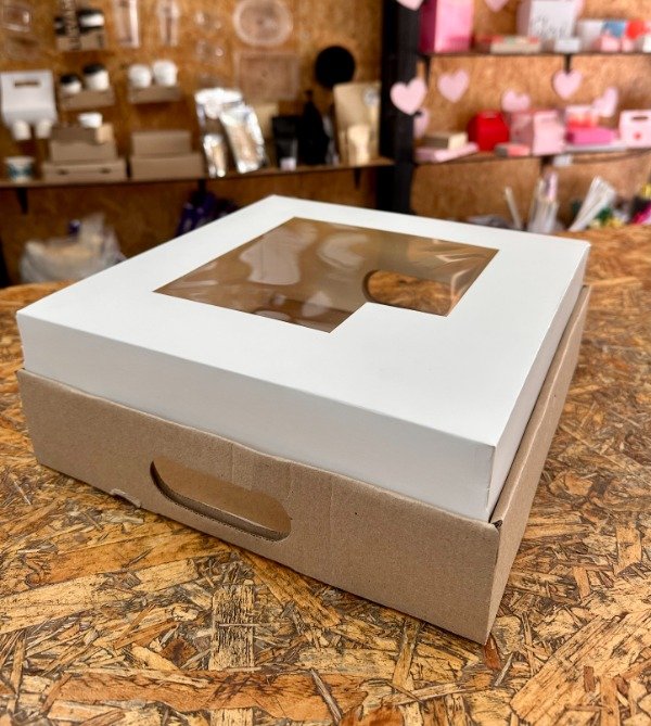 Producto - BOX DESAYUNO -COD. 272 BASE KRAFT TAPA CARTULINA BLANCA  medida  30X12X30