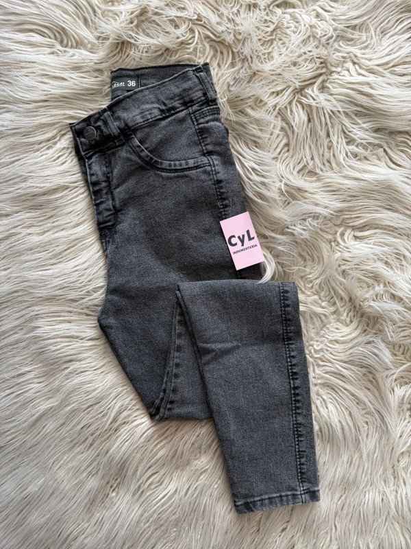 Producto - Jean elastizado gris oscuro