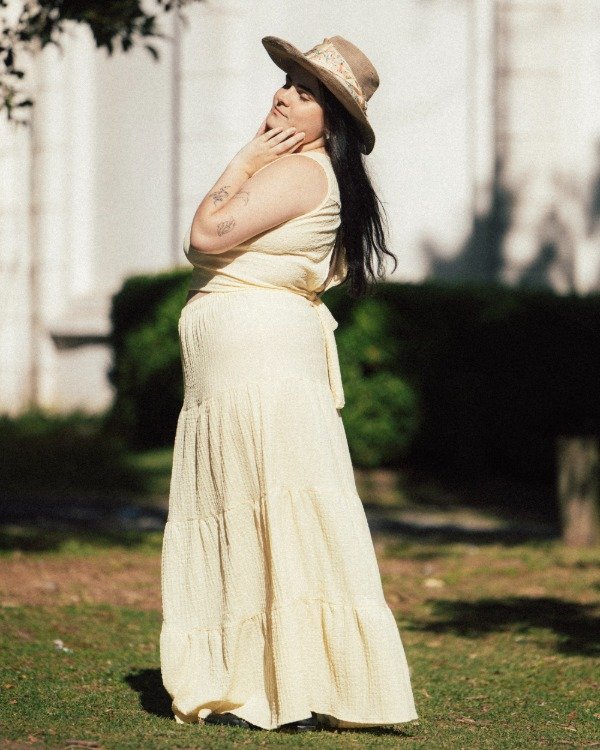 Producto - FALDA LARGA PAISANA LISA - 2 COLORES