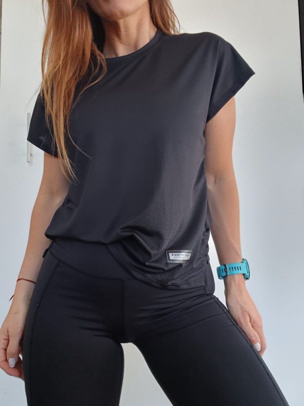 Producto - Remera Negra Drifit Bricks