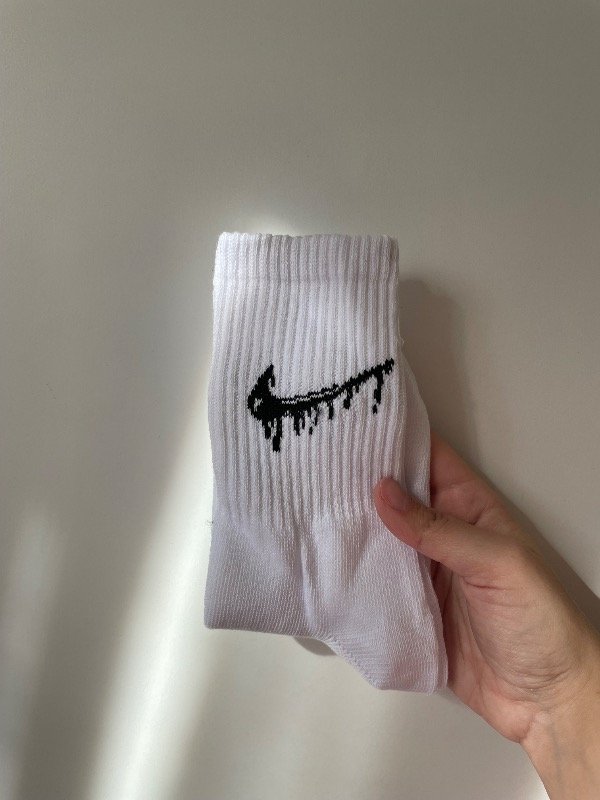 Producto - Tenis adulto Nike blanca pipa derretida