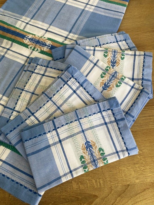 Producto - Mantel Y 6 Servilletas Antiguo