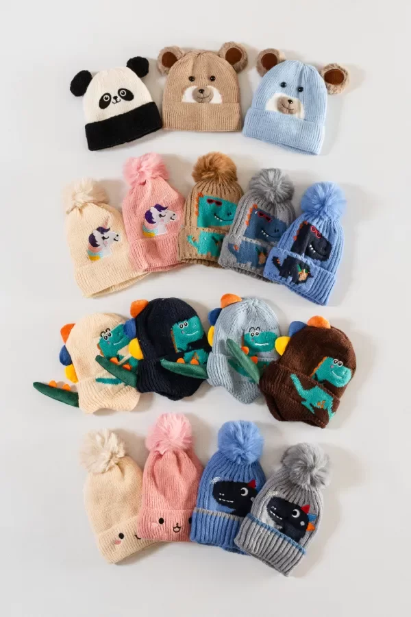 Producto - GORRITOS DINOSAHURIO POMPOM - COD 1051