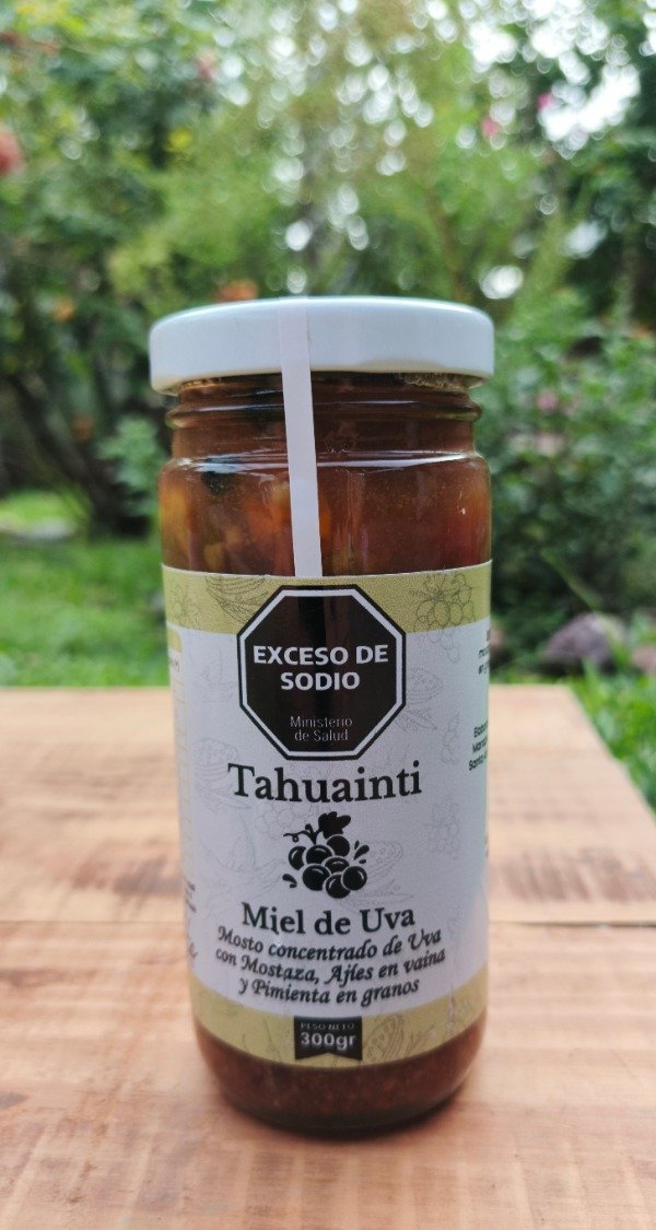 Producto - MOSTRO CONCENTRADO DE UVA CON MOSTAZA, AJIES Y PIMIENTA EN GRANOS