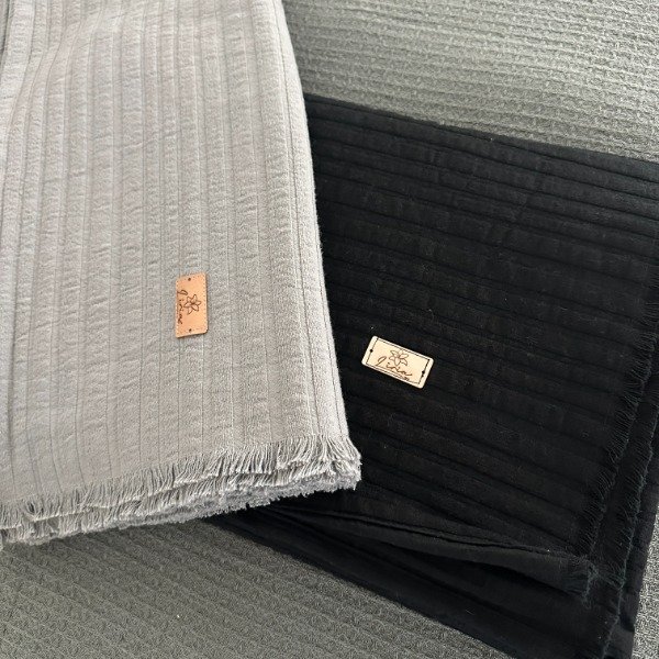 Producto - Manta Bitrama gris - 2