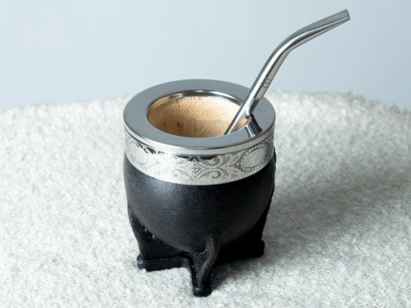 Producto - MATE IMPERIAL NEGRO DE CALABAZA CON GUARDA DE ACERO + BOMBILLA DE REGALO