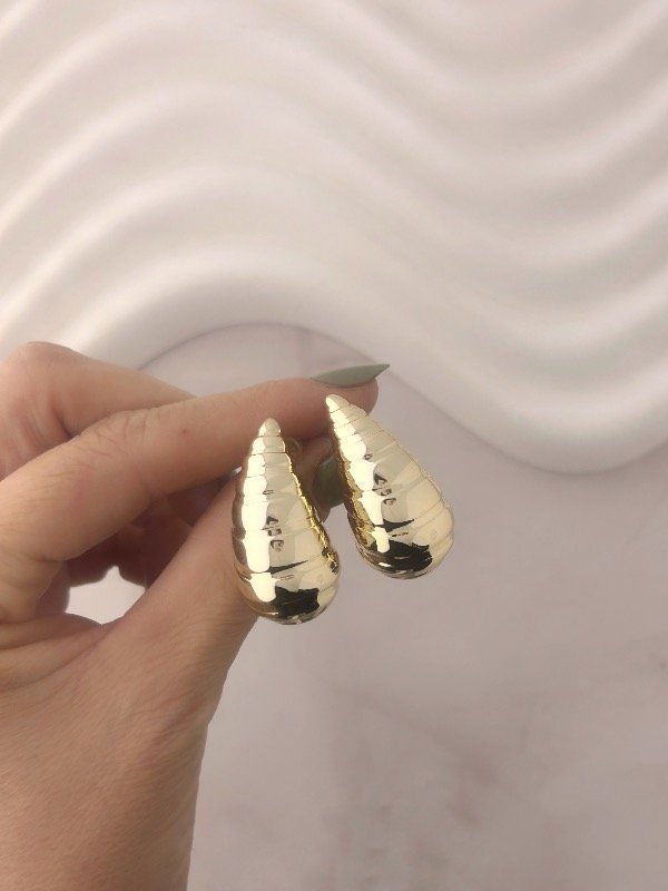 Producto - AROS GOTAS DORADAS RAYADAS 4604