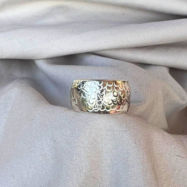 Producto - ANILLO BOMBÉ CINCELADO SIRENA