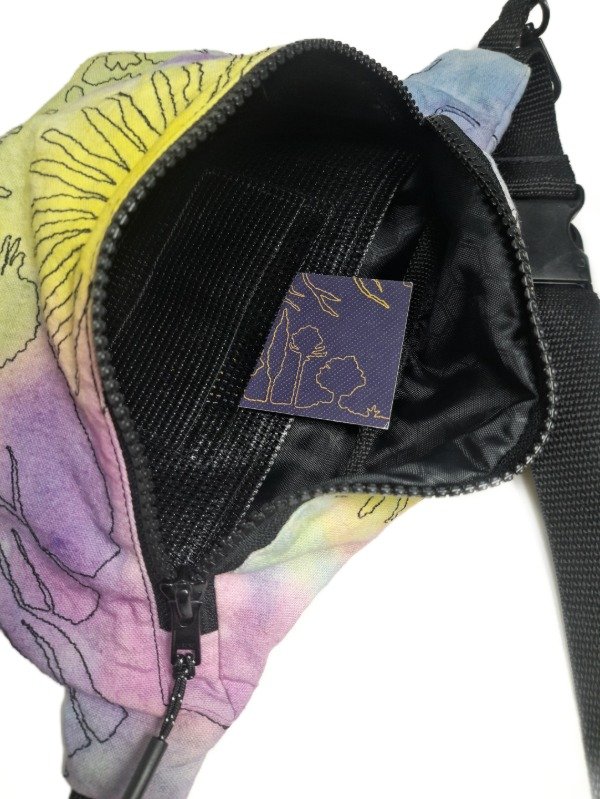 Producto - Riñonera "Soberana rebel" mediana - 3