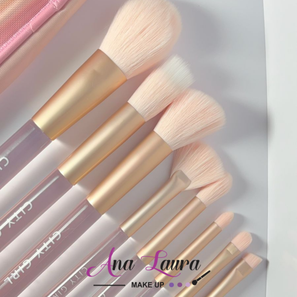 Producto - Set de brochas de ojos y rostro City Girl