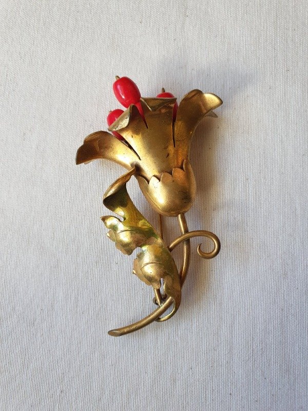Producto - Broche 40s Jardín de Oro - Lirio Rojo