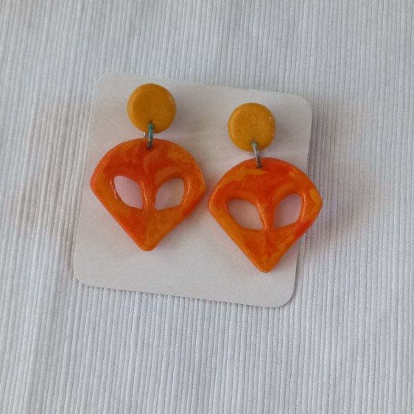 Producto - Aros aliens naranjas