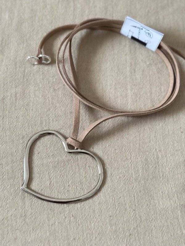 Producto - CHOKER DE GAMUZA CORAZÓN FORMA