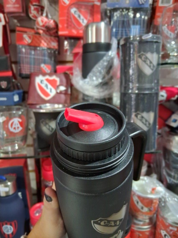 Producto - Termo con manija Independiente negro - 3