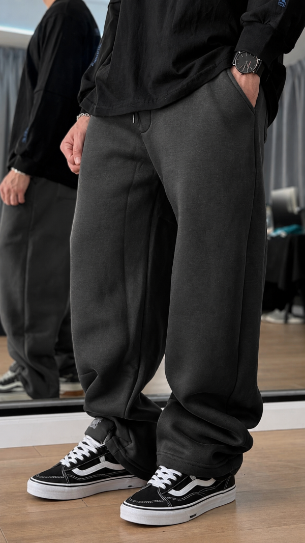 Producto - Jogging Baggy Frisado Gris Topo