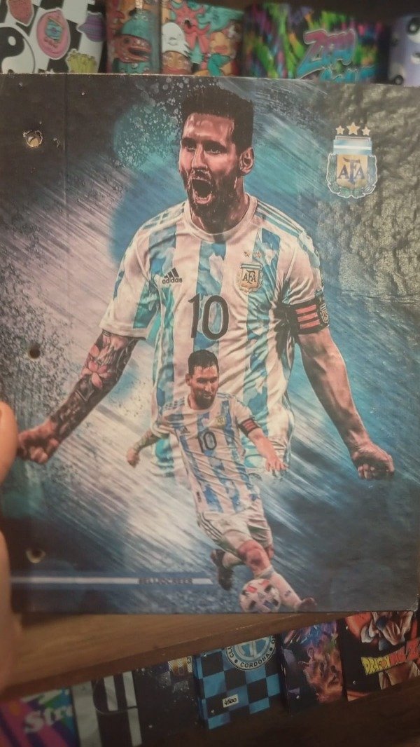 Producto - Carpeta Messi 2 tapas Cartón forrado