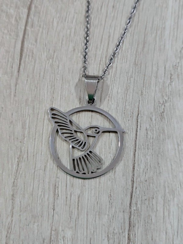 Producto - Cadena colibrí calado circulo