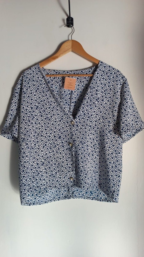 Producto - CAMISA HOJITAS AZUL