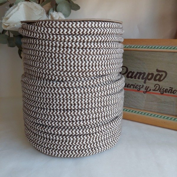 Producto - Cordón de Algodón TRENZADO 6/7mm HABANO/CRUDO